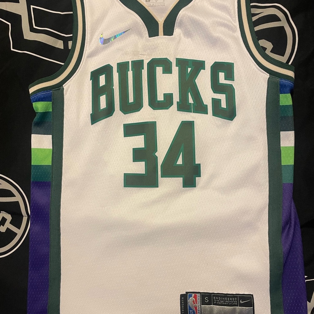 Nike Milwaukee Bucks City Giannis Jersey